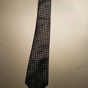 JONES NEW YORK TIE